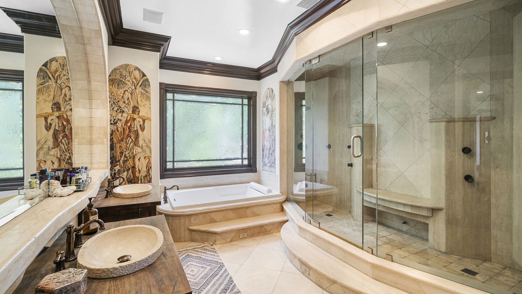 06-BATHROOM-WITH-STEAM-SHOWER-2560
