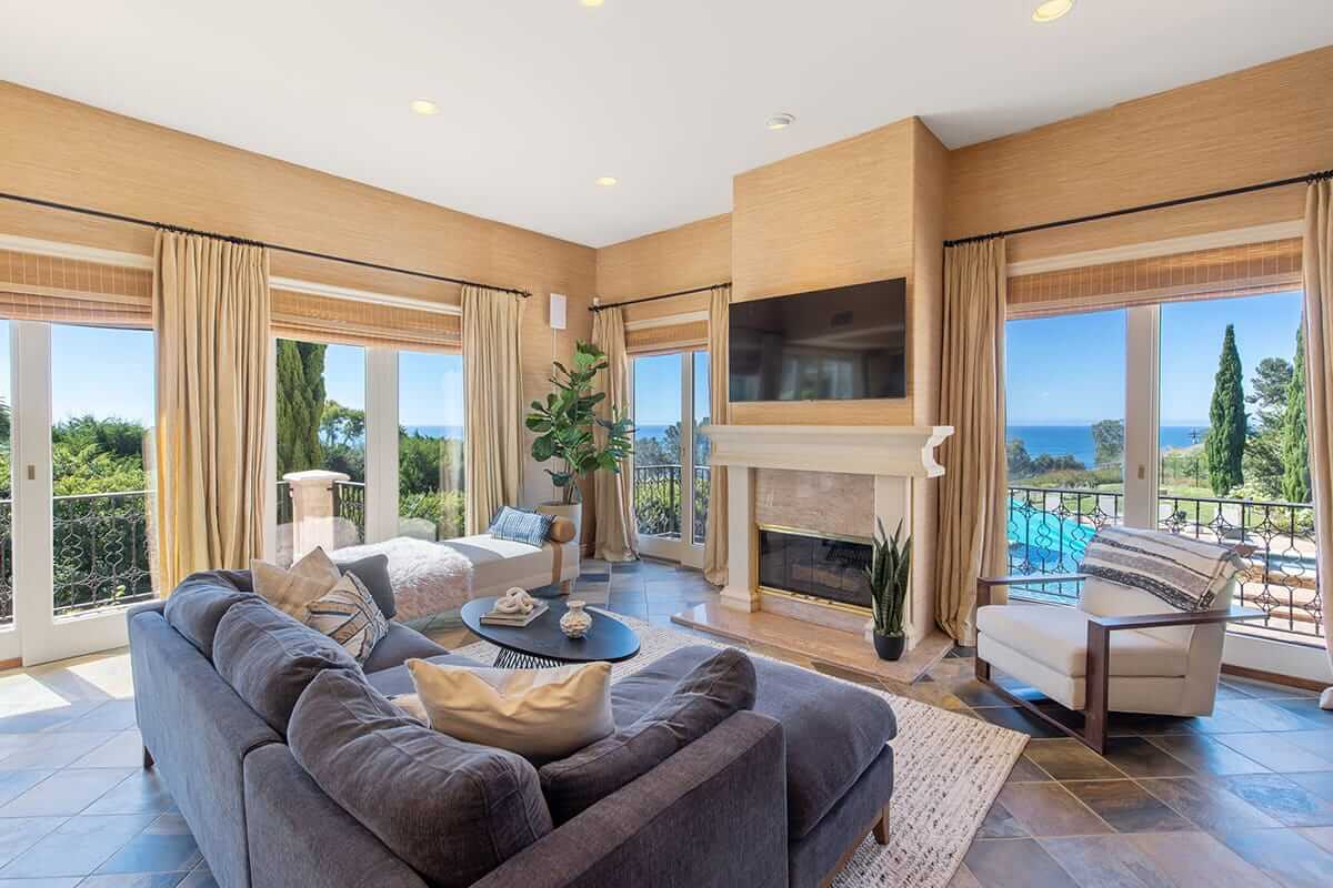 07-seasons-malibu-executive-suite