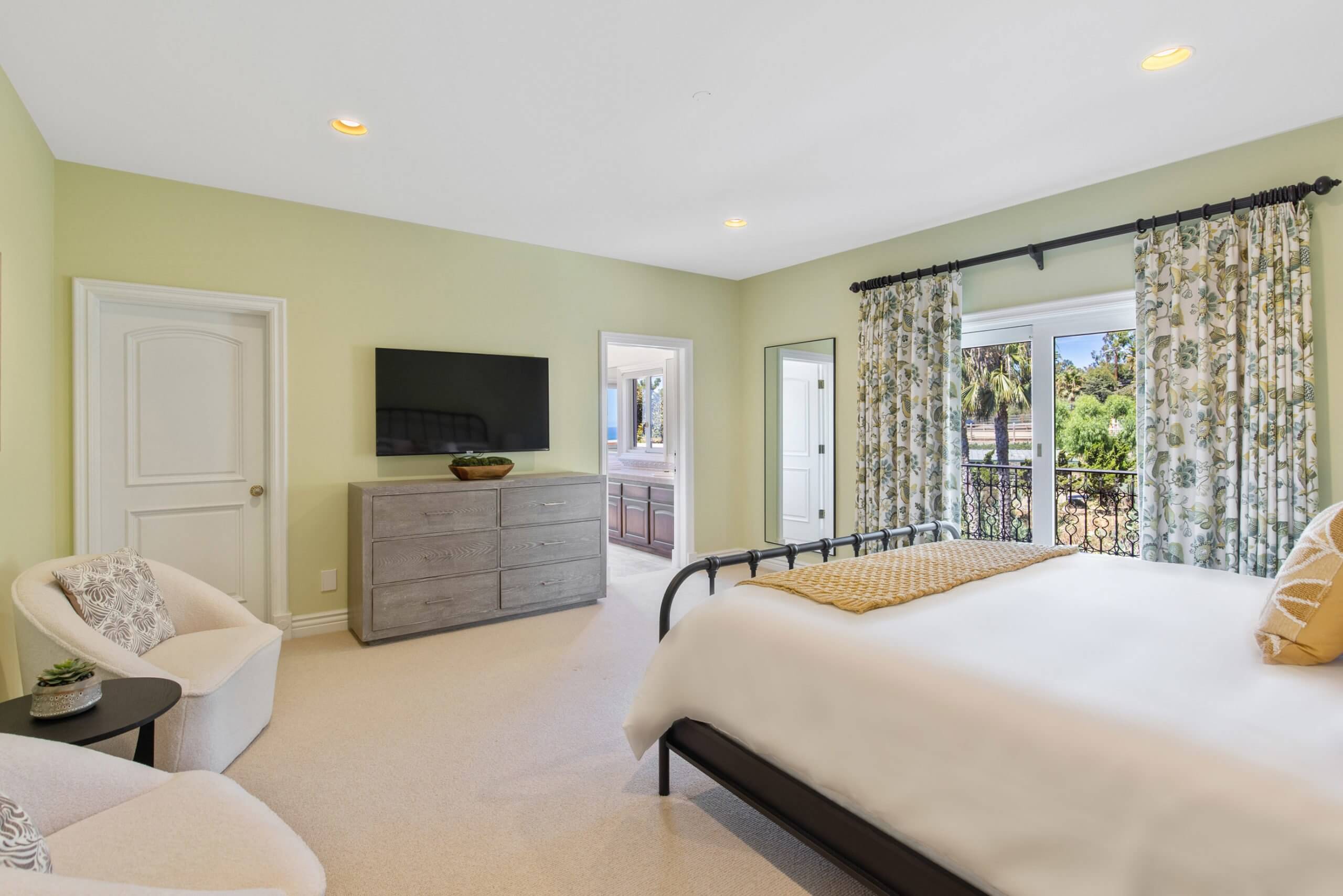 12-luxury-amenities-in-the-rooms