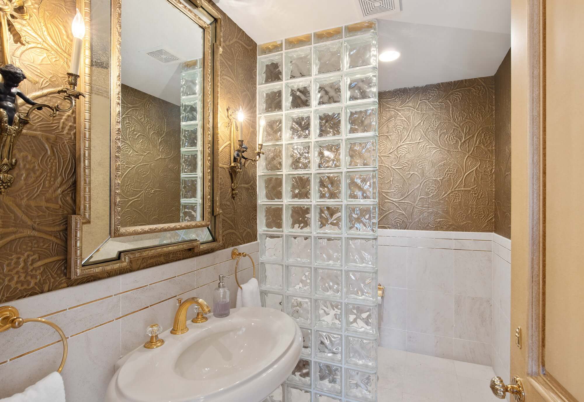 14-powder-room