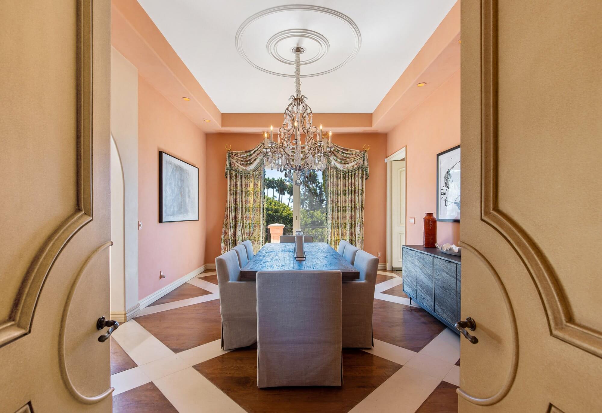 16-dining-room